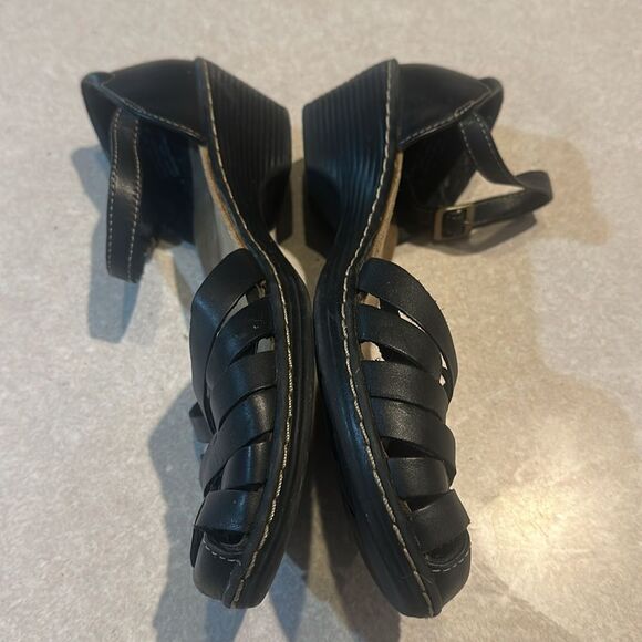 CLARKS Bendables Black Leather Ankle Strap Sandals - Picture 6 of 6